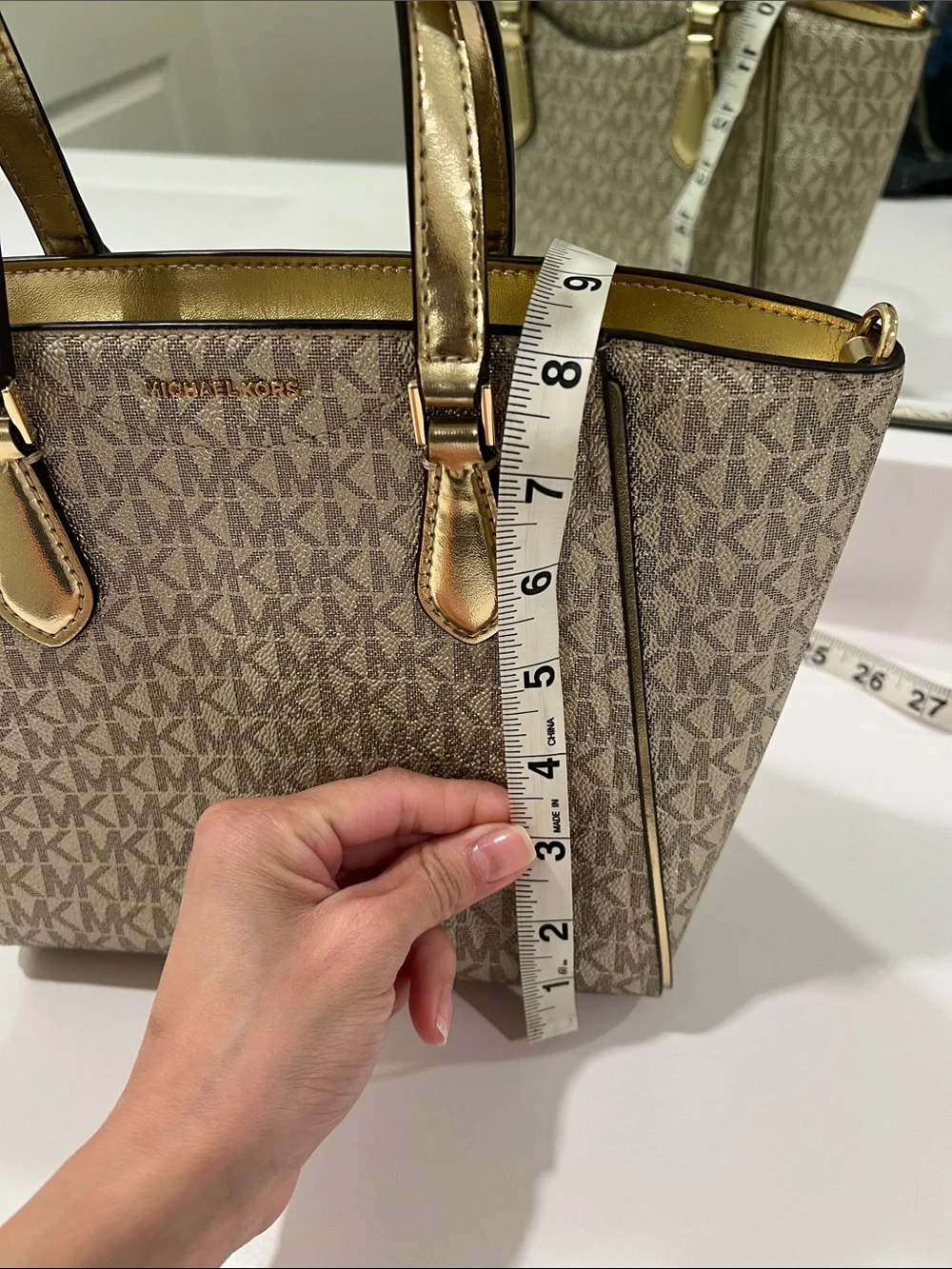 ✨Michael Kors gold handbag✨